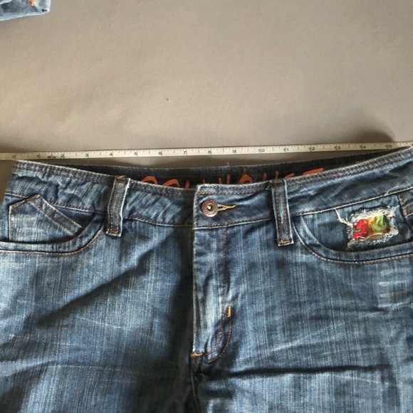 Low rise Jean shorts - Picture 5 of 5